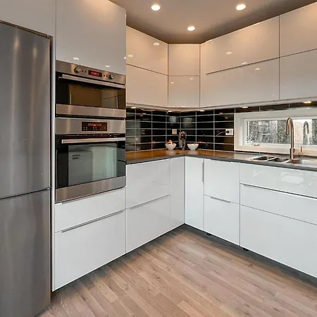 Awesome In With House Sea View Holiday home