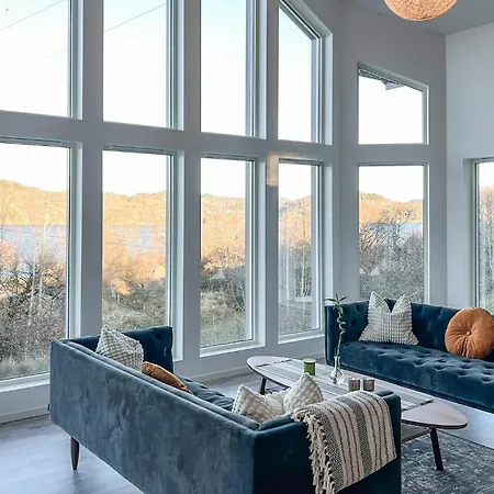 Awesome In With House Sea View Holiday home